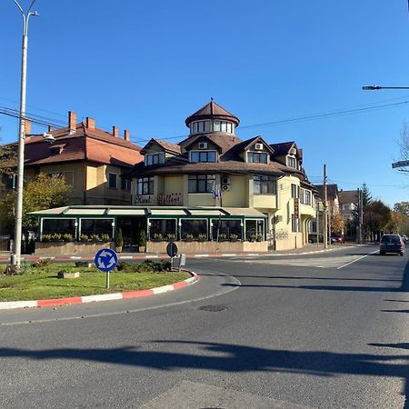Hotel Gallant سيبيو المظهر الخارجي الصورة